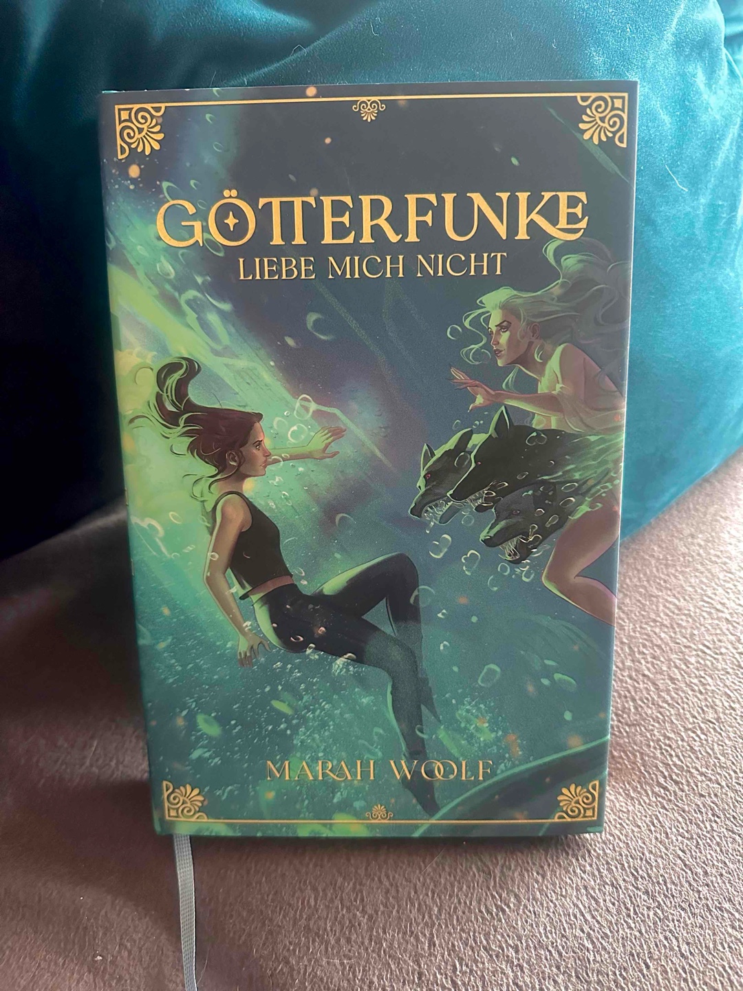 Sexy Götter und nervige beste Freundin