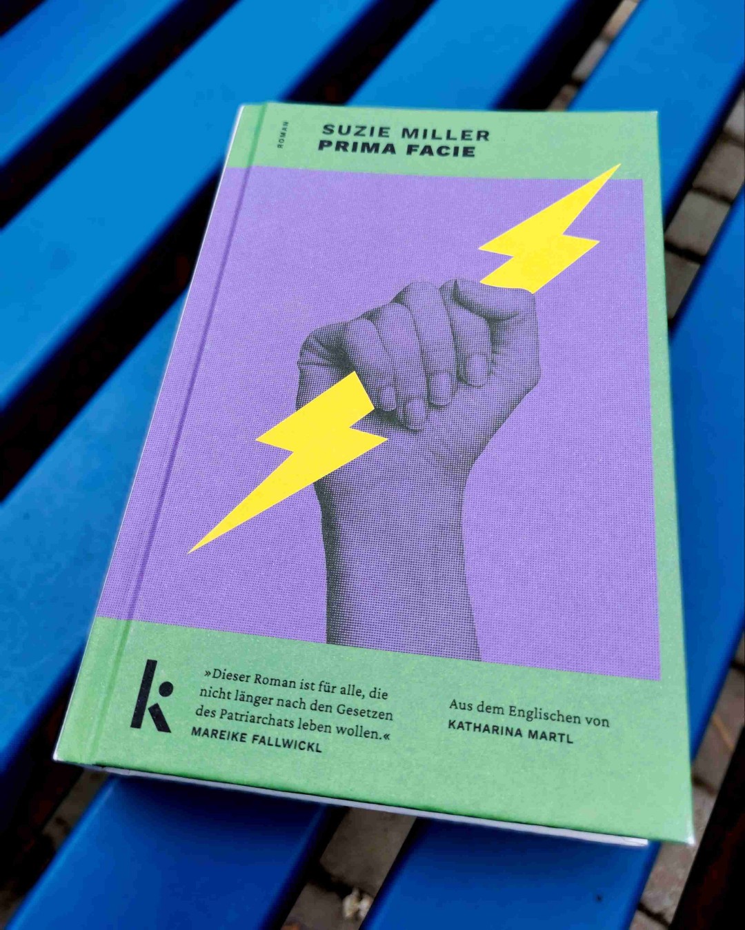 ⚡