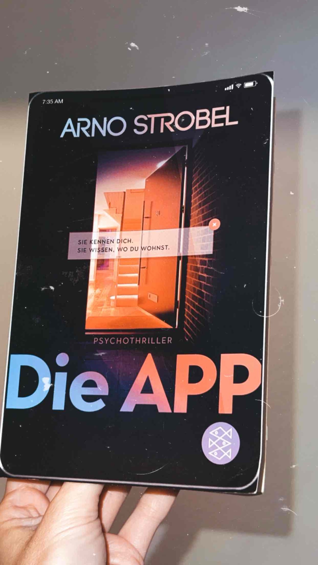Eine App, die weiß wo du wohnst& ein VermisstenFall ohne jegliche Spur.