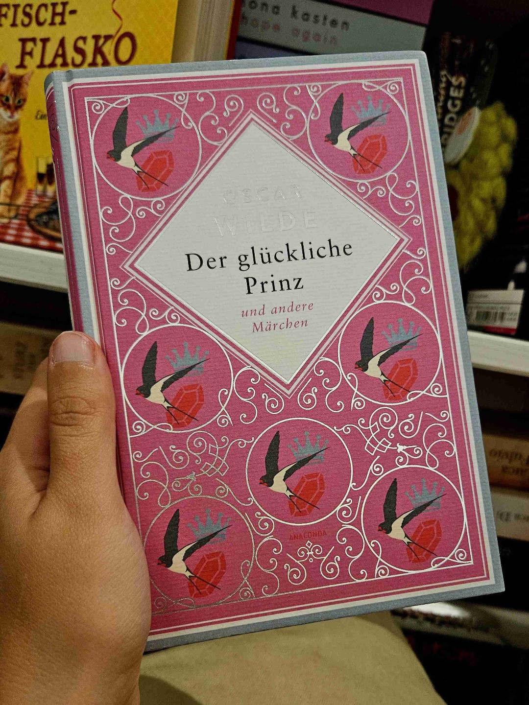 Ich mochte viele der Kurzgeschichten, jedoch konnte ich nichts mit den Gedichten und Prosa anfangen