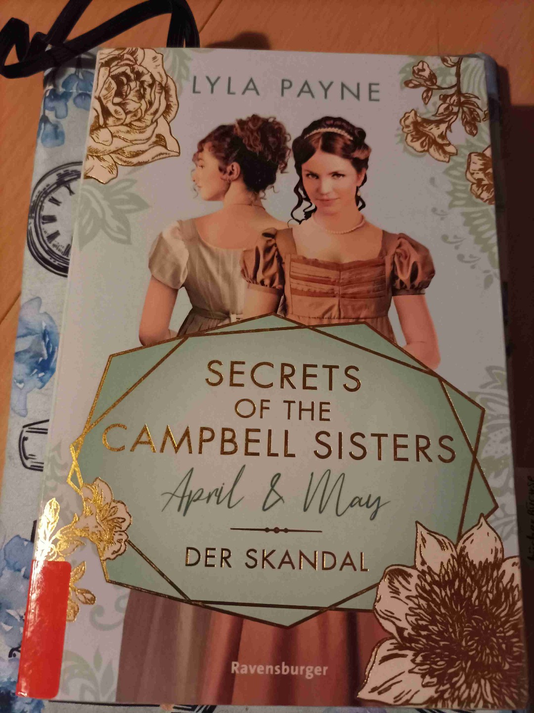 Das Buch war sehr amüsant und unterhaltsam. Bin auf band 2 gespannt, den ich mir noch vormerken werde!
