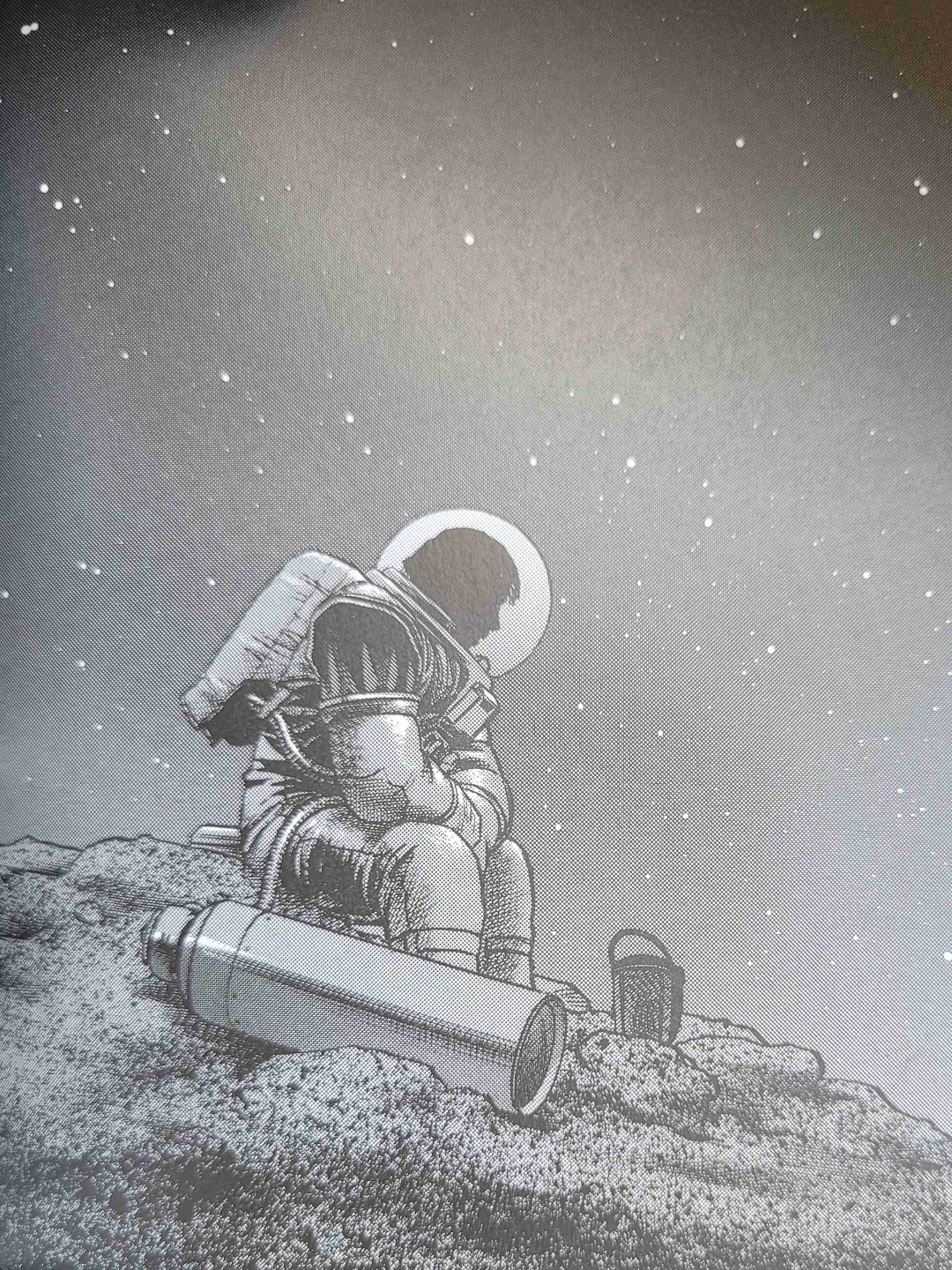 Mehr noch als im ersten Band, war ich berührt von den Artworks, den philosophischen Ausflügen, der visuellen Darstellung von Leere und Sinnsuche und vor allem von den wenigen aber albern bis herzlichen lustigen Momente zwischen den Charakteren.

Ein Manga der einen besonderen Platz in meinem Herzen hat.