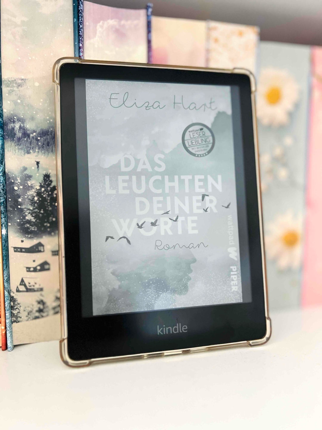 Kurz und knapp.
Ich mochte das Buch eigentlich ganz gern, es war okay für zwischendurch. Aber dann kam der Epilog und ich war einfach sprachlos. Wozu dieses Ende? Der Epilog hat die ganze Geschichte für mich kaputtgemacht, total unnötig. Dadurch wurde das Leseerlebnis stark beeinträchtigt.