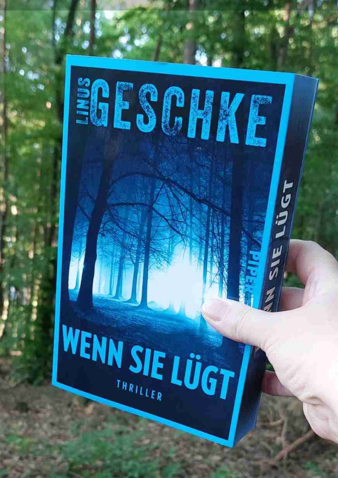 Ein Geheimnis in der Vergangenheit. 