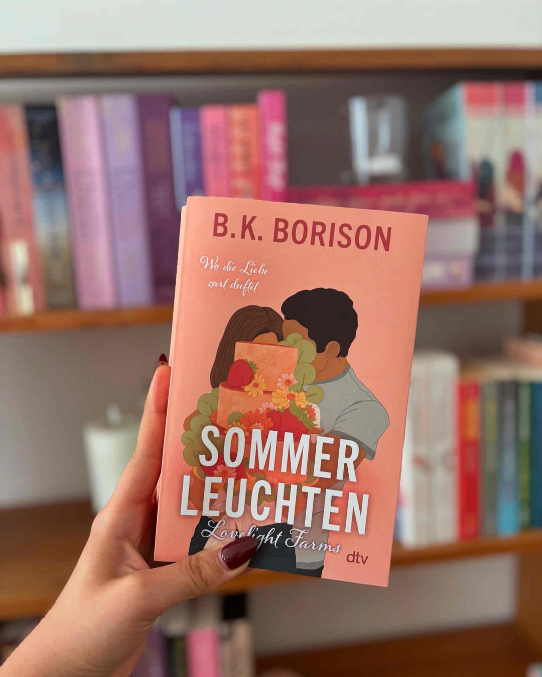 Auch der dritte Teil einer meiner liebsten Reihen hat mich absolut überzeugt. Es war wieder wunderschön auf die Lovelight Farm zurück zu kehren🤍