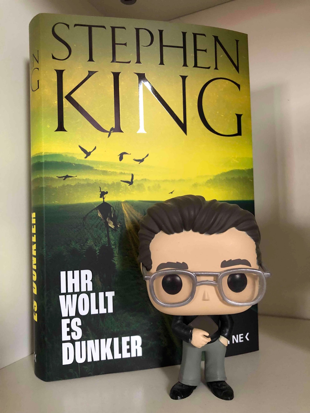 Da sind wieder tolle Geschichten dabei 🥰 aber sein Nachwort klingt ein wenig nach Abschied 😱