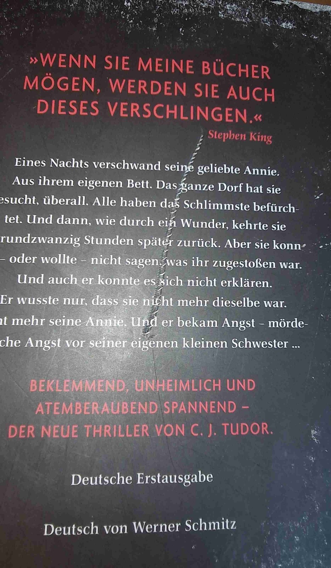 Story an sich gut, lässt sich aber nur schleppend lesen an den meisten Stellen