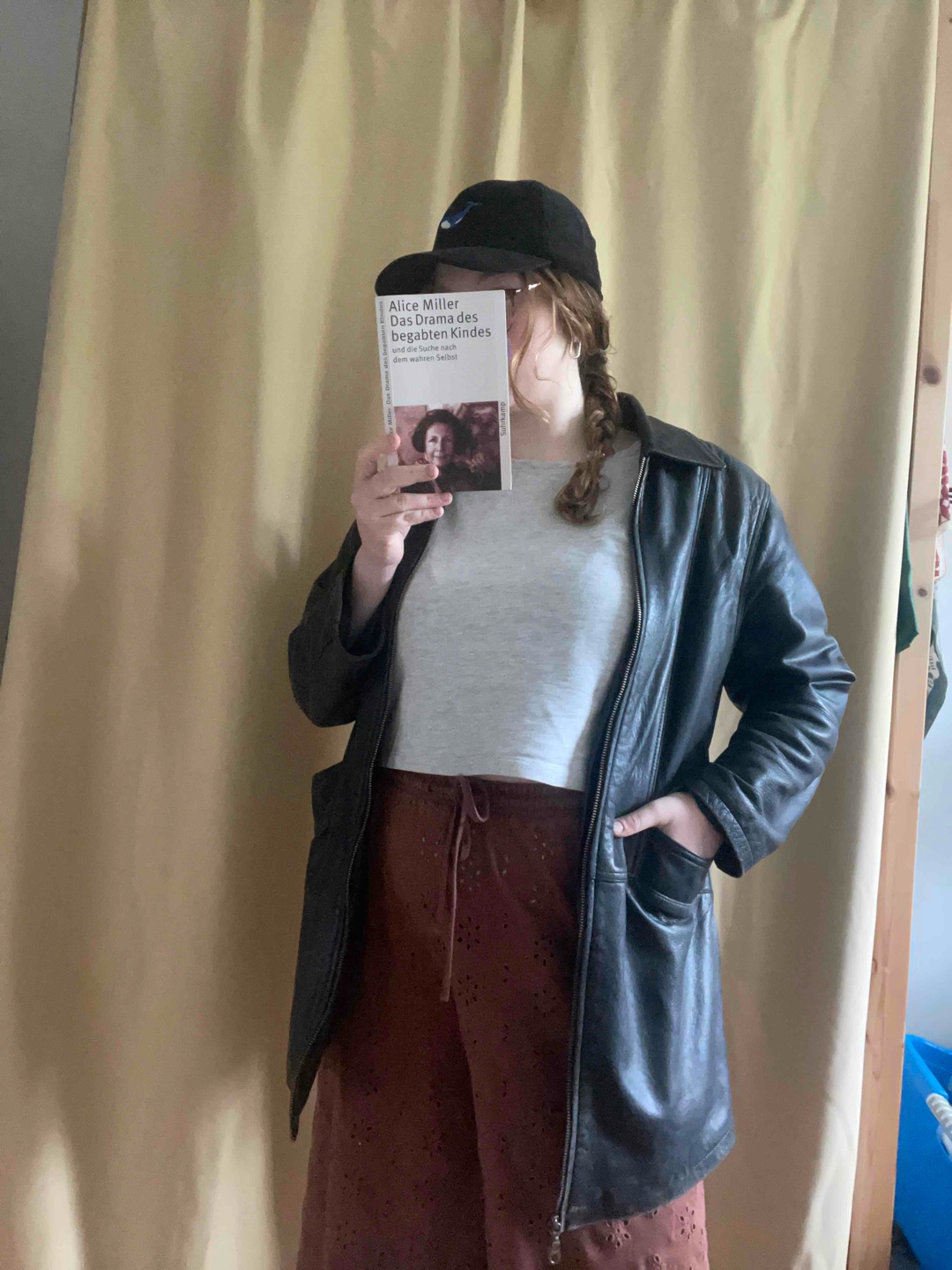 Icon in der Psychologie! Man sollte das Buch reflektiert lesen, weil es natürlich bereits etwas in die Jahre gekommen ist. Dennoch: Absolut empfehlenswert.