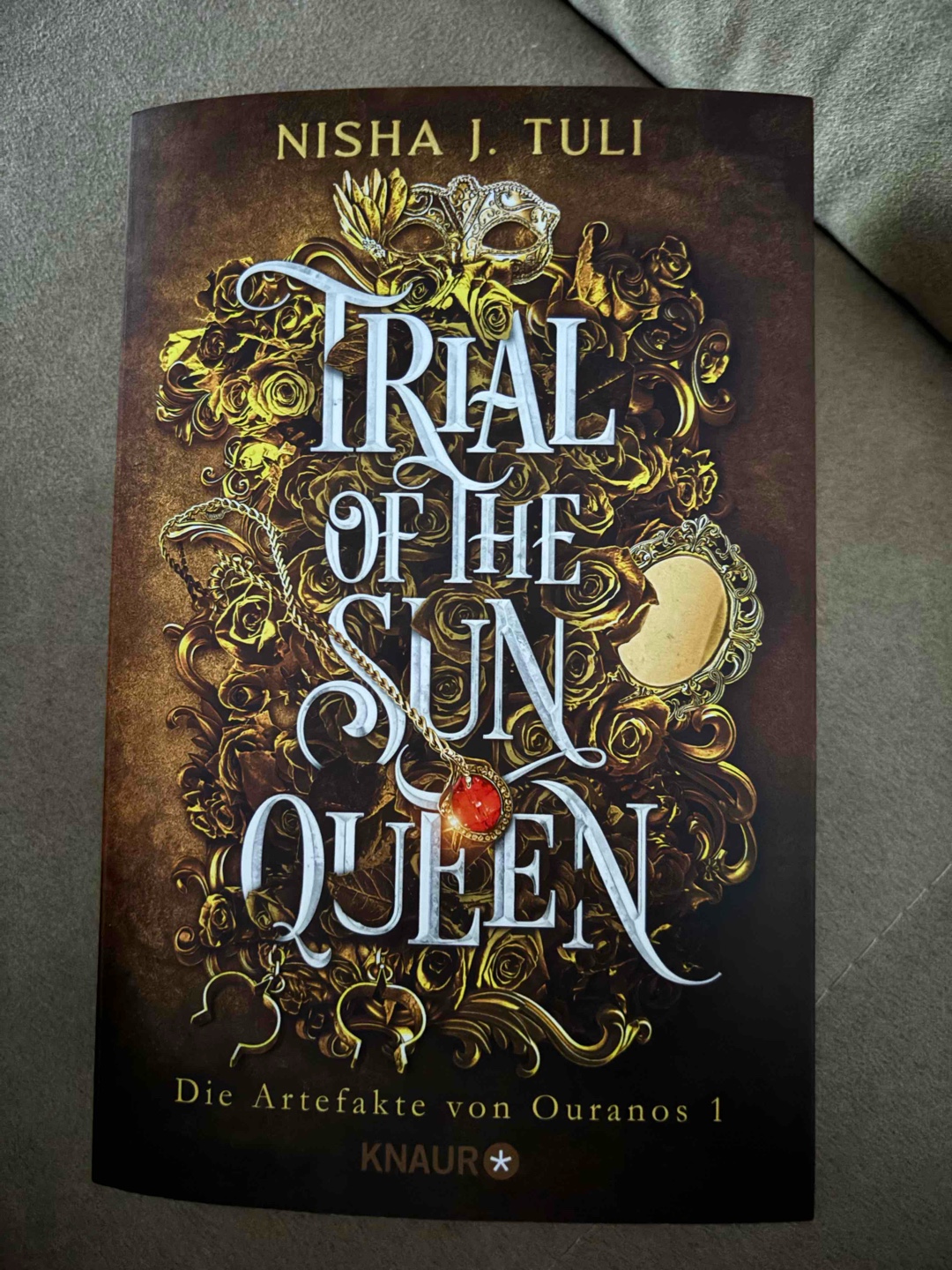 Tribute von Panem x ACOTAR 🗡️ 🪞