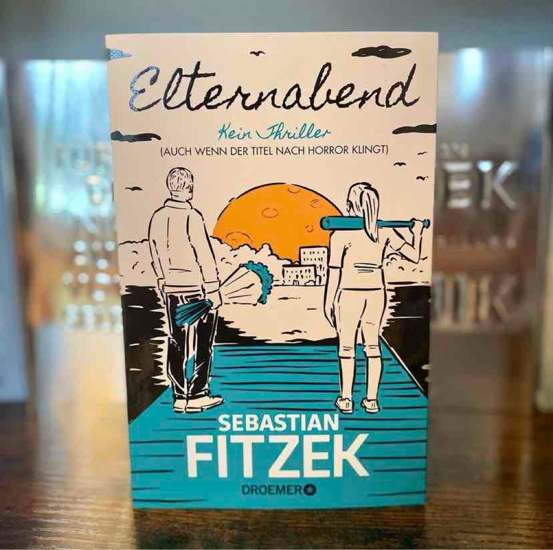 Sebastian Fitzeks Schreibstil ist sehr angenehm und macht das Lesen zu einem Vergnügen. Es wird sicherlich nicht das letzte Buch von ihm sein, das ich lese. Vielleicht steht sogar schon ein weiteres Buch von ihm im Regal und wartet darauf, entdeckt zu werden.