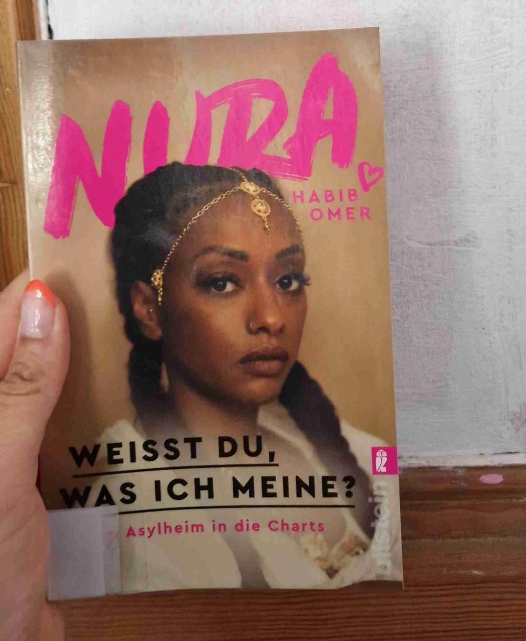 Ich kenne ihre Musik, war aber nie großer Fan. Weder von SXTN noch von Nuras Solokarriere