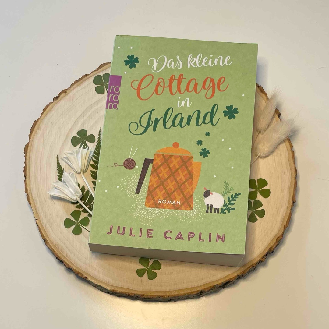 Ich liebe es mit Julie Caplin dem Alltag zu entfliehen und neue Leichtigkeit im Leben zu lernen. Dieses Mal in Irland in einem kleinen Cottage an der Küste bei einem Kochkurs.