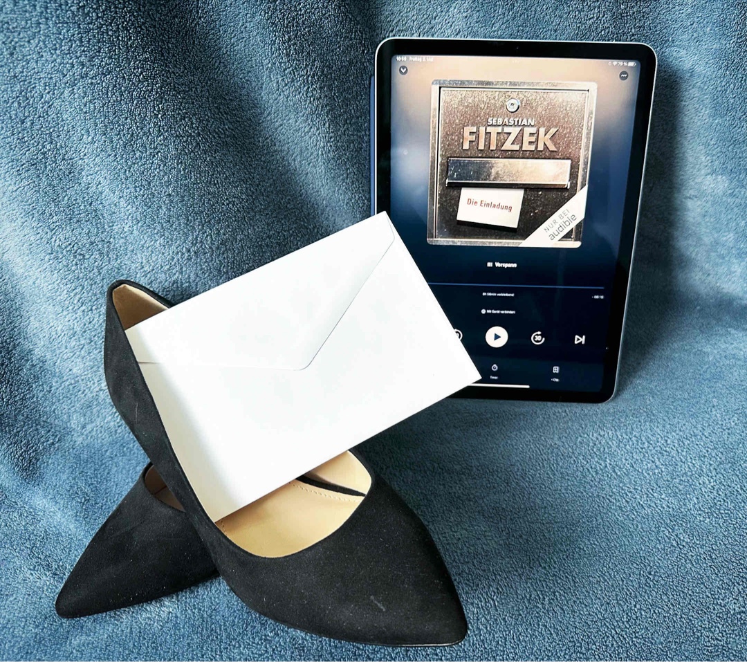 Fitzek-Fans werden es lieben.
Ich bin aber leider kein Fitzek Fan.
Das Buch hatte seine spannenden Stellen, aber überzeugen konnte es mich leider doch nicht.