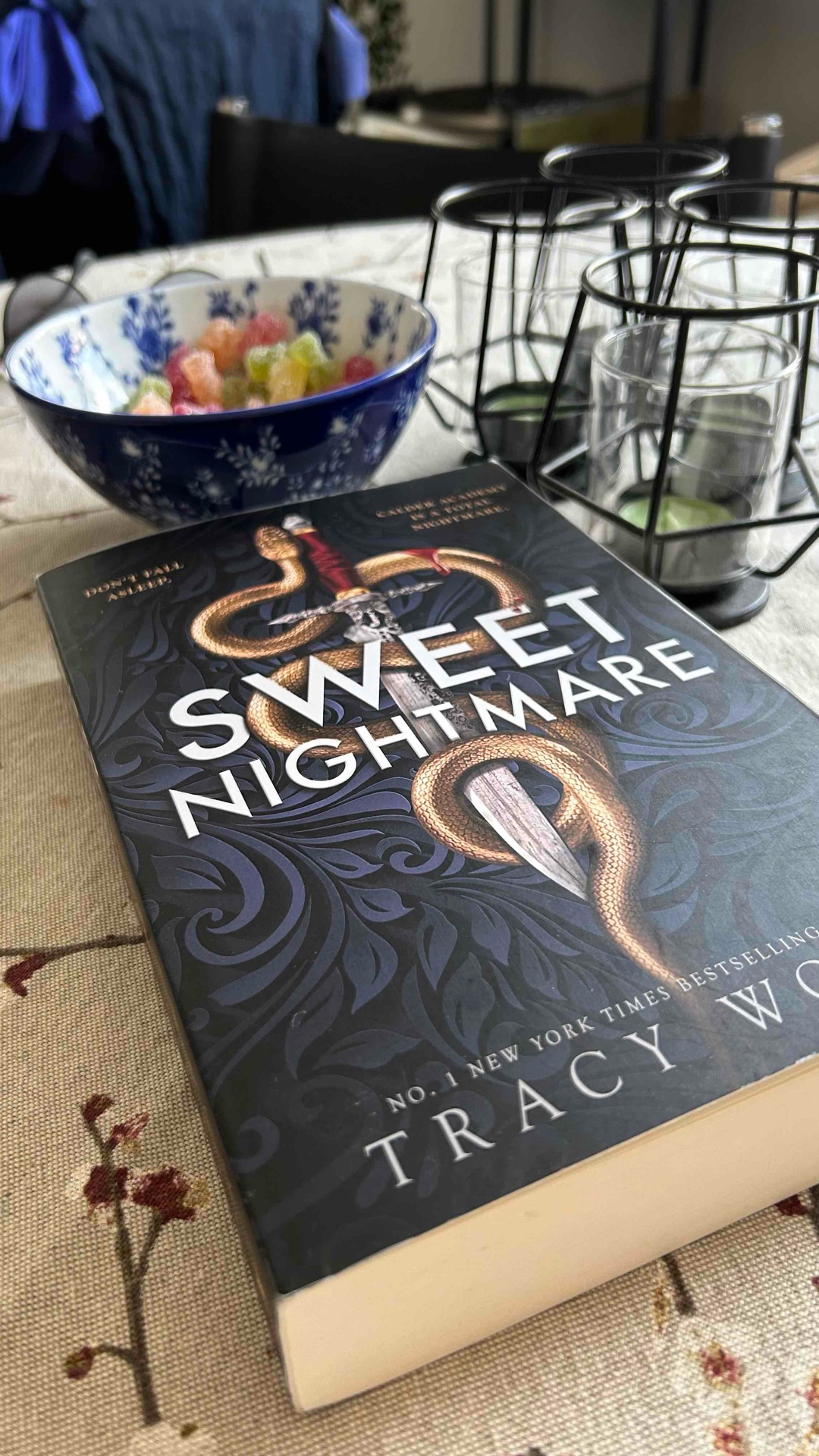 Quite a fun read, but the end felt a bit rushed.