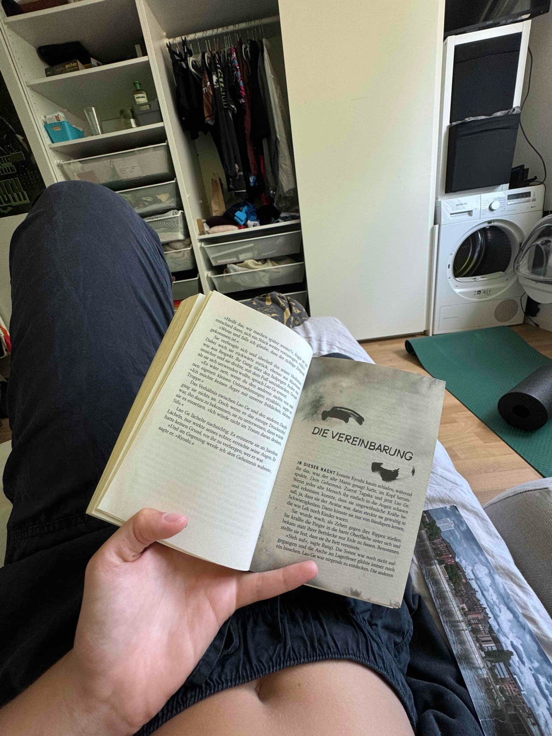 Hat mir sehr gut gefallen, es war zwischendurch etwas unverständlich, aber soo spannend.