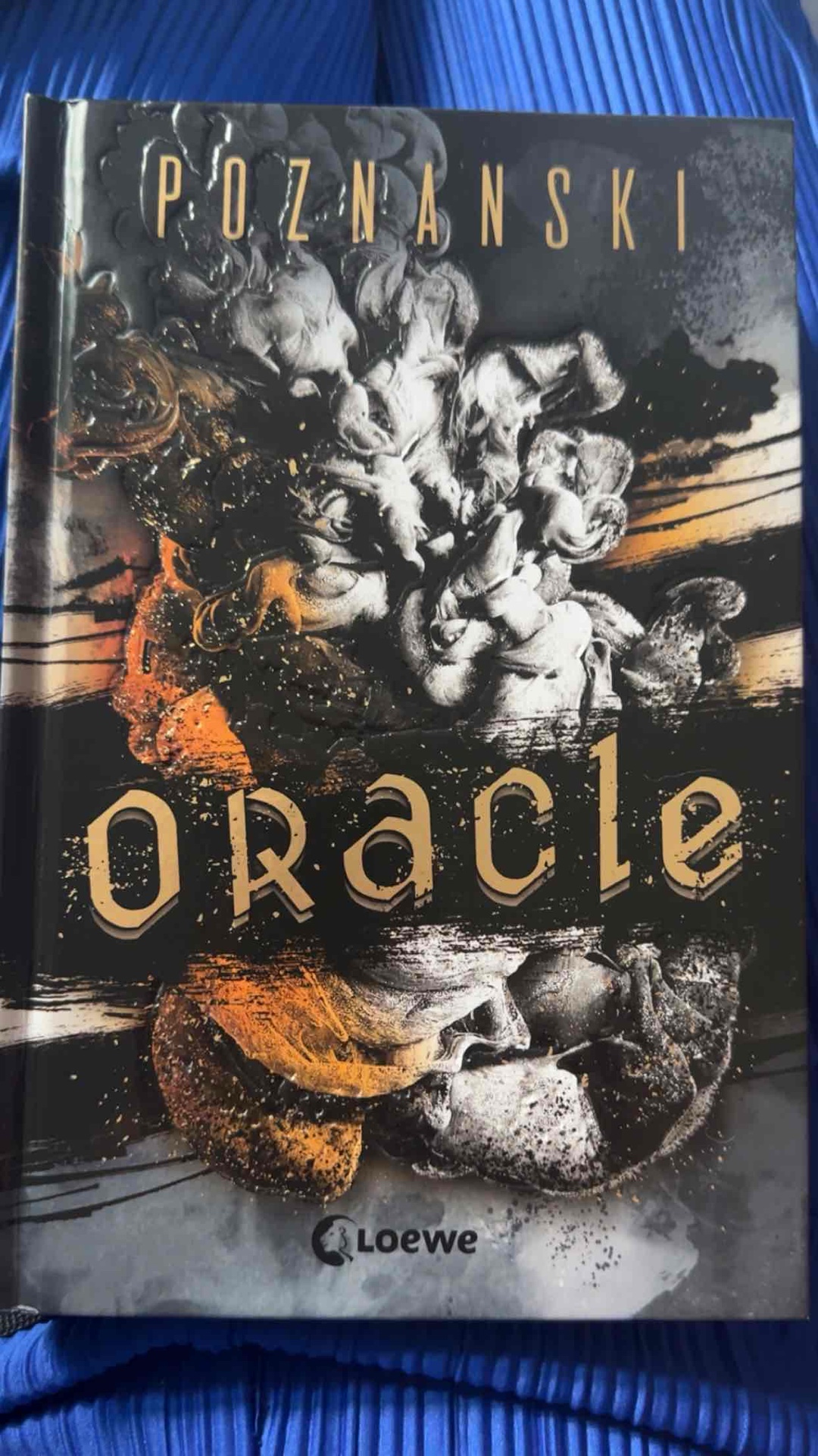 Wirklich tolles Buch- meiner Meinung nach zu positives Ende