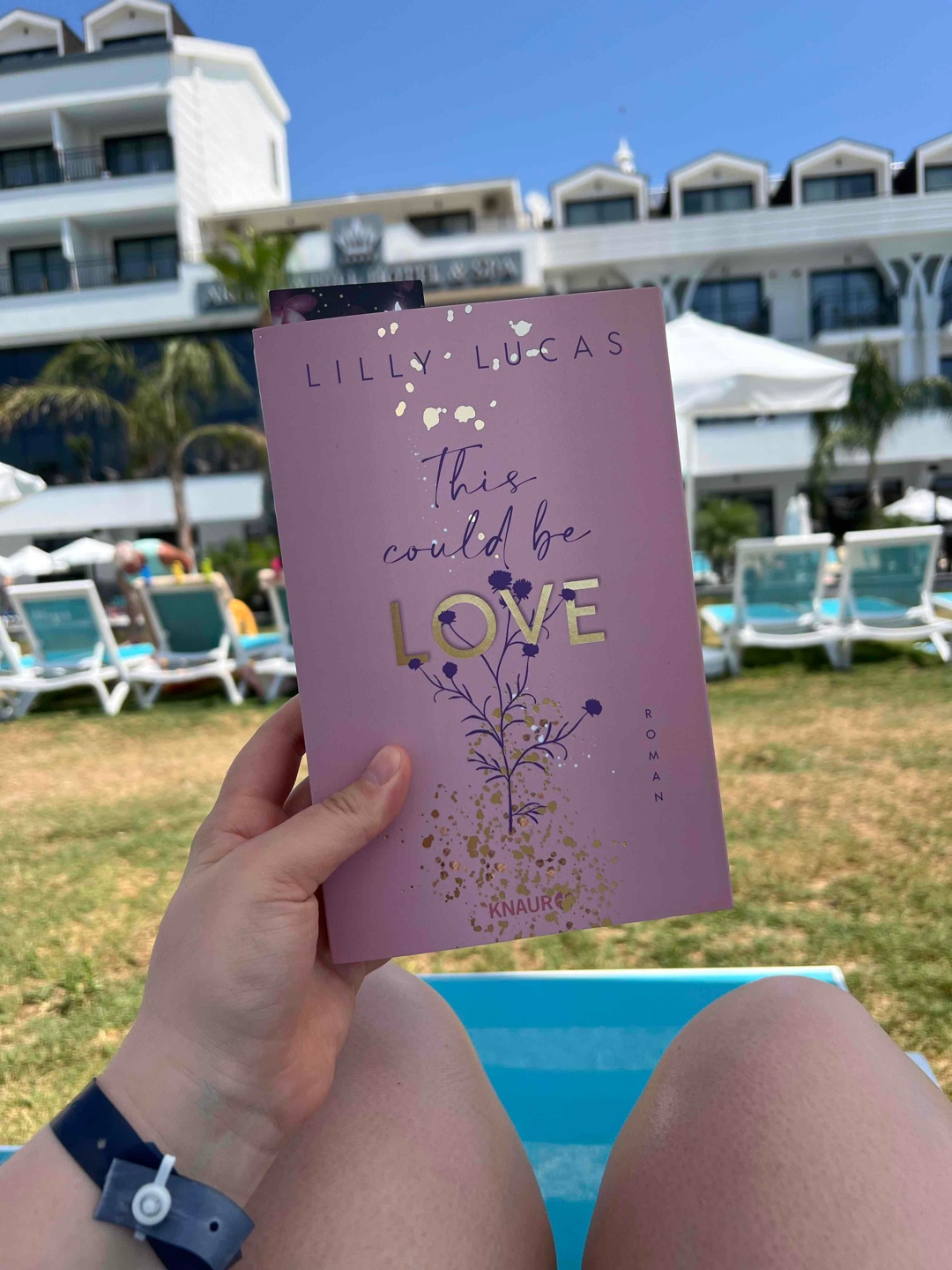 Ein tolles Sommerbuch mit einer süßen Story! 🩵🌊☀️