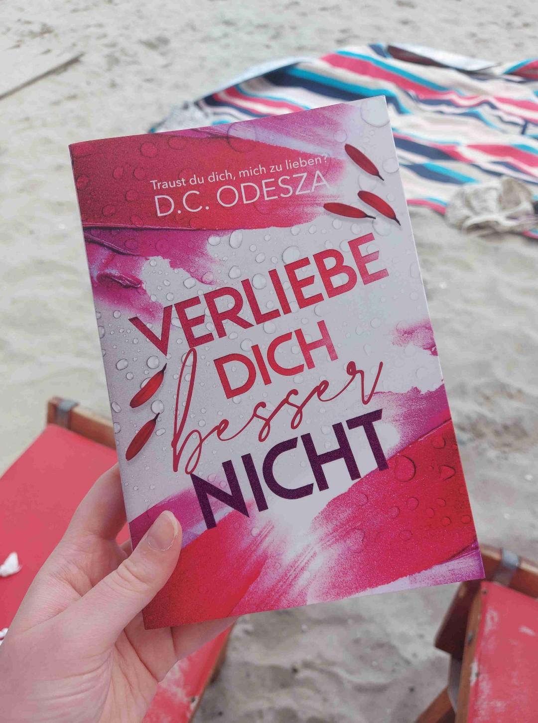 >>Manchmal musst du den Mut haben, dein Herz auf die Probe zu stellen, auch wenn der Verstand dir sagt, dass du es besser nicht tun solltest.<< ❤️🩷🤍