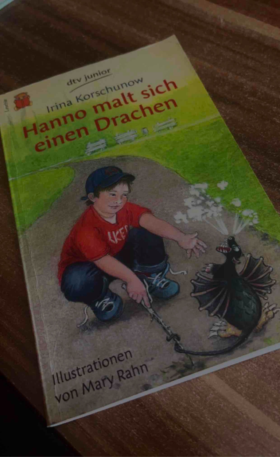 Hanno malt sich einen Drachen, ein Buch für Erstleser