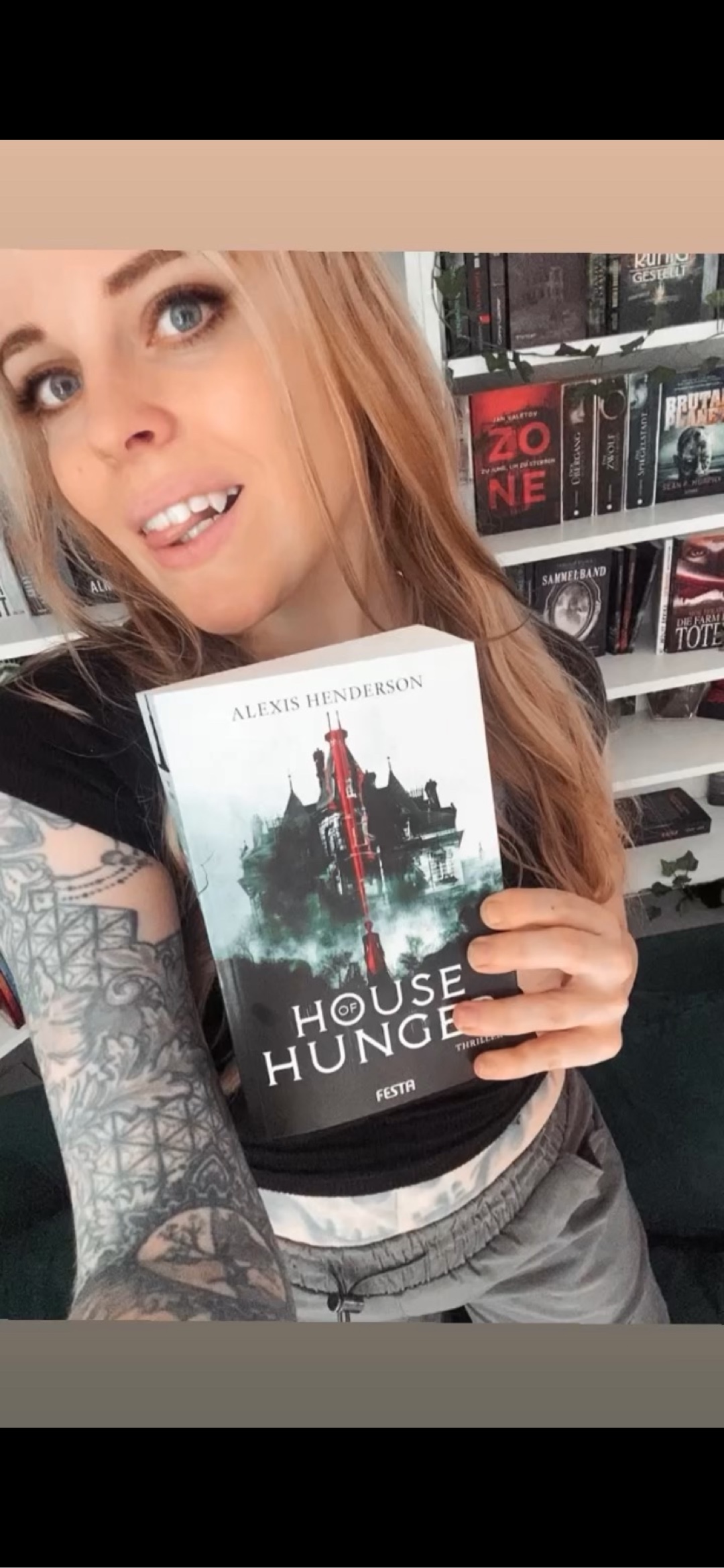 Was vampirbeisserchen mit dem Buch zu tun haben ohne dass es ein Vampirbuch ist (erfahrt ihr wohl erst wenn ihr das Buch lest)