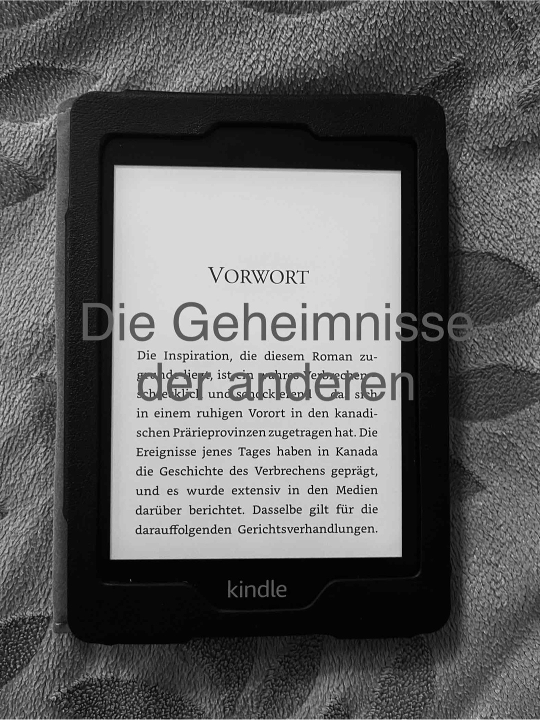 „ Vor Arwen‘s Ankunft war es eine nette Nachbarschaft . Sie sind zurechtgekommen und alle haben ihre dunklen Familiengeheimnisse gut hinter ihren lächelnden Gesichtern verborgen.“