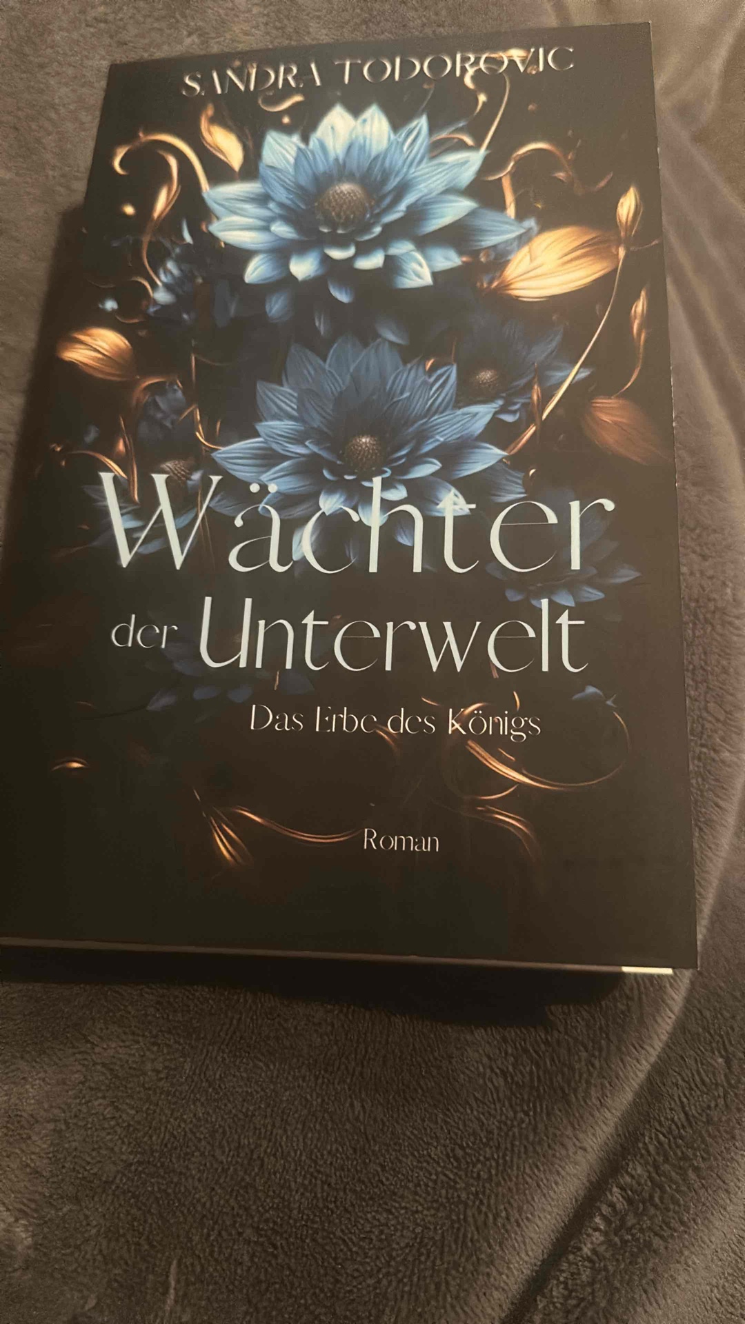 Sehr spannend freu mich auf den 3 Band 😍