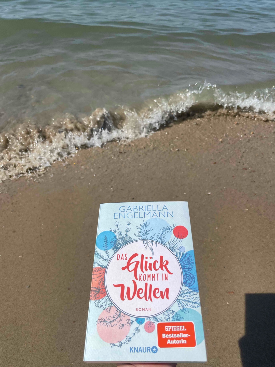 ⭐️ 4,75…noch besser als der erste Teil! Perfekt für Lesestunden am Strand 🌊☀️