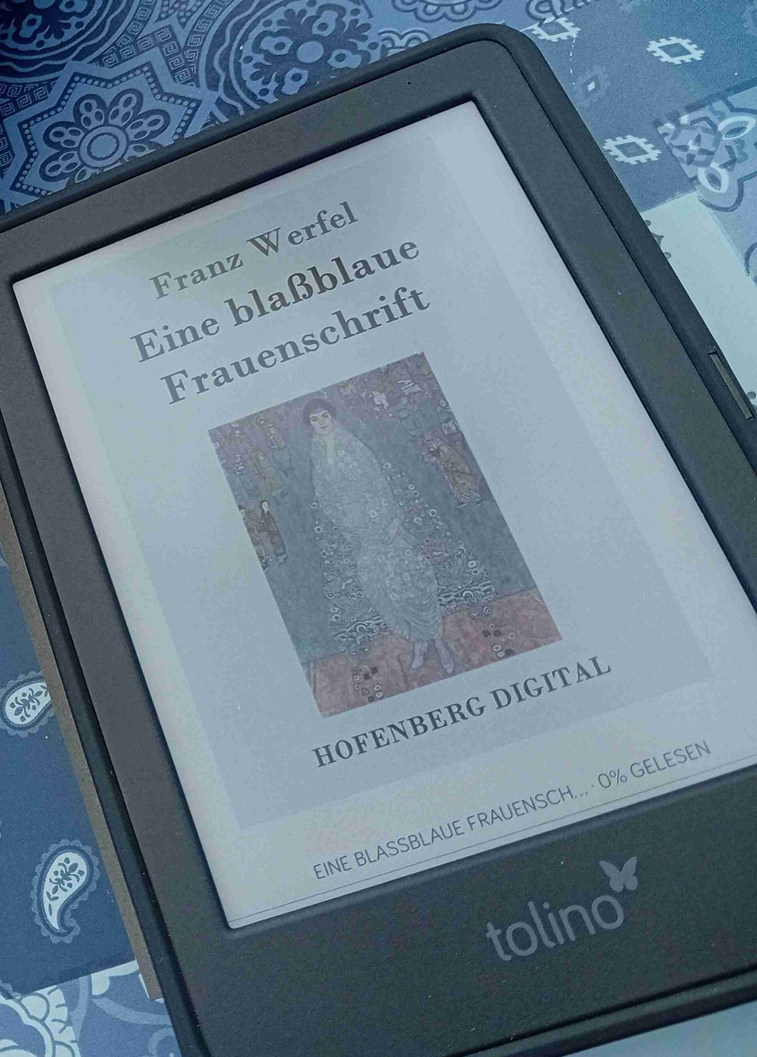 Als e-book für den Lesekreis gelesen.
Kann man mal gelesen haben, aber wäre es nicht so kurz, hätte ich es wohl ausgelassen.