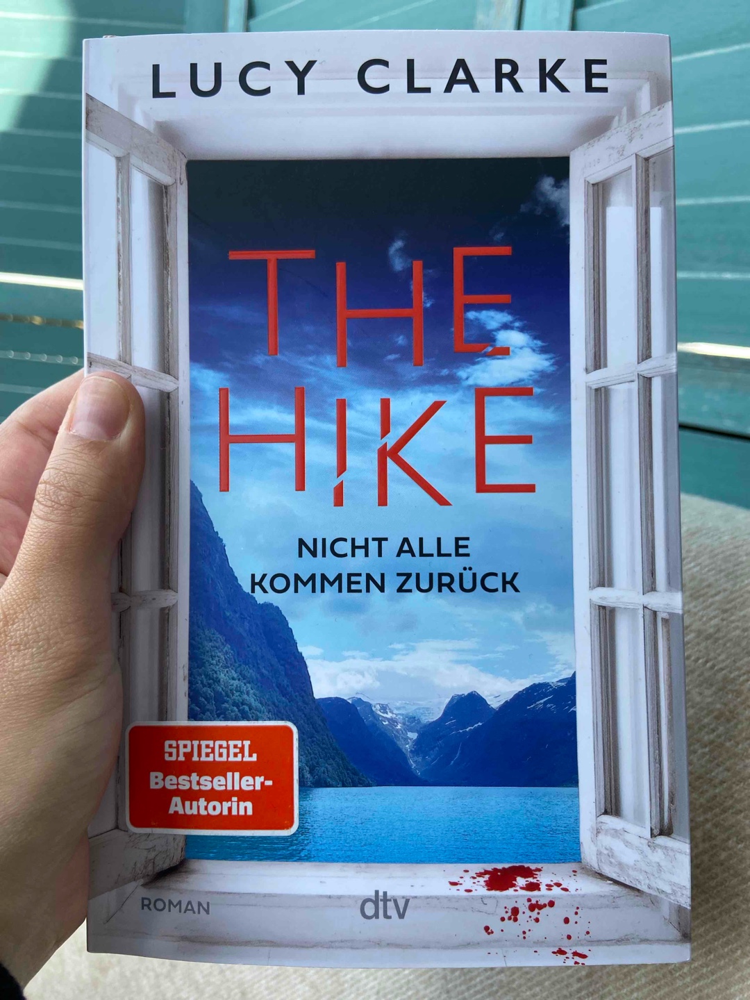 THE HiKE 🥾🌄🌨️