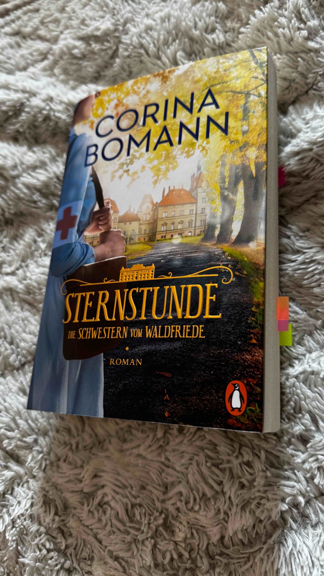Gefiel mir sehr gut, man konnte sich gut mit Hanna identifizieren.
Traurige Handlungen aber auch Glück.
Teilweise schöne Aussagen die man mitnehmen kann. Möchte wissen wie es weiter geht