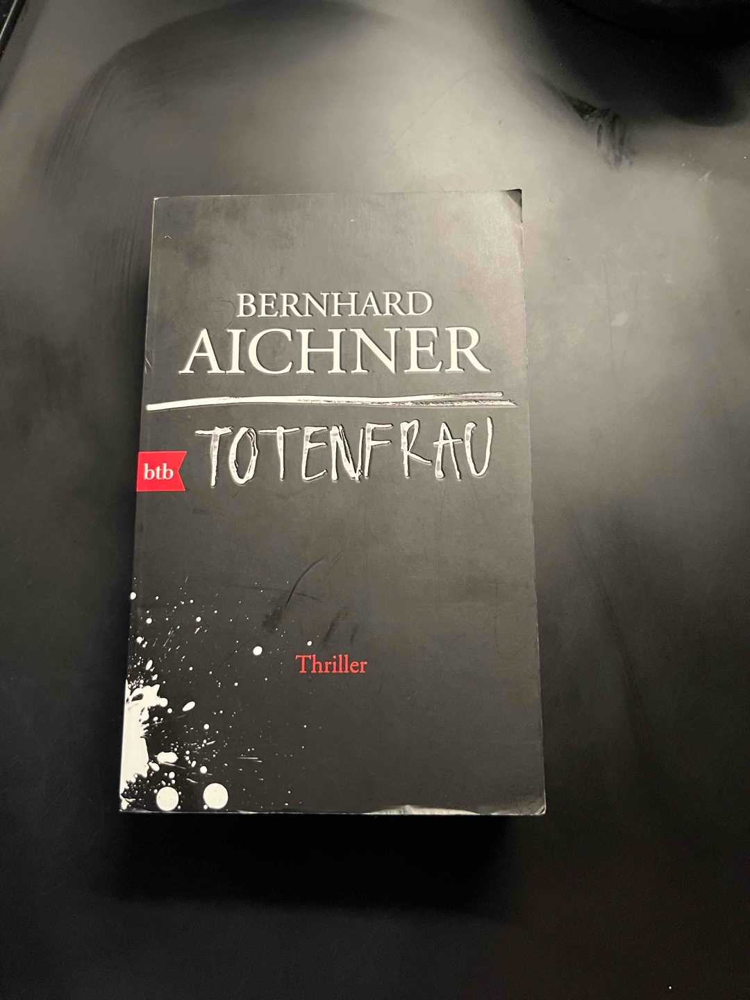 Definitiv ein Thriller, den man gelesen haben sollte! 