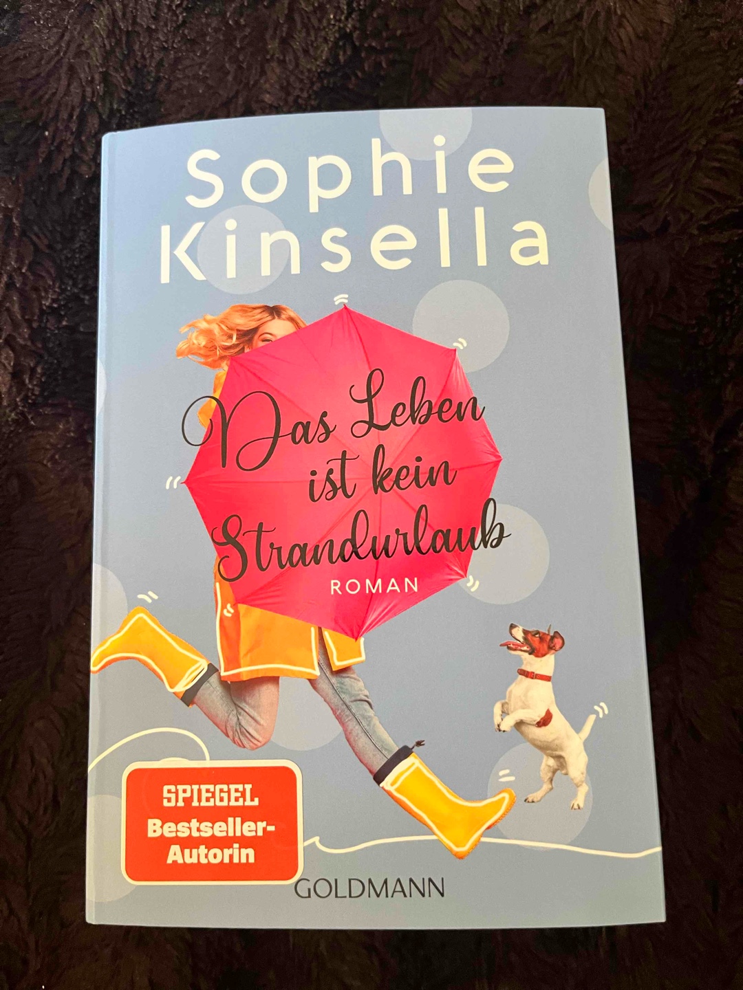 Wie immer , super Unterhaltung , mein Herz war bei Sasha am Meer⭐️⭐️⭐️⭐️⭐️😍und das schräge Hotel 🎊
