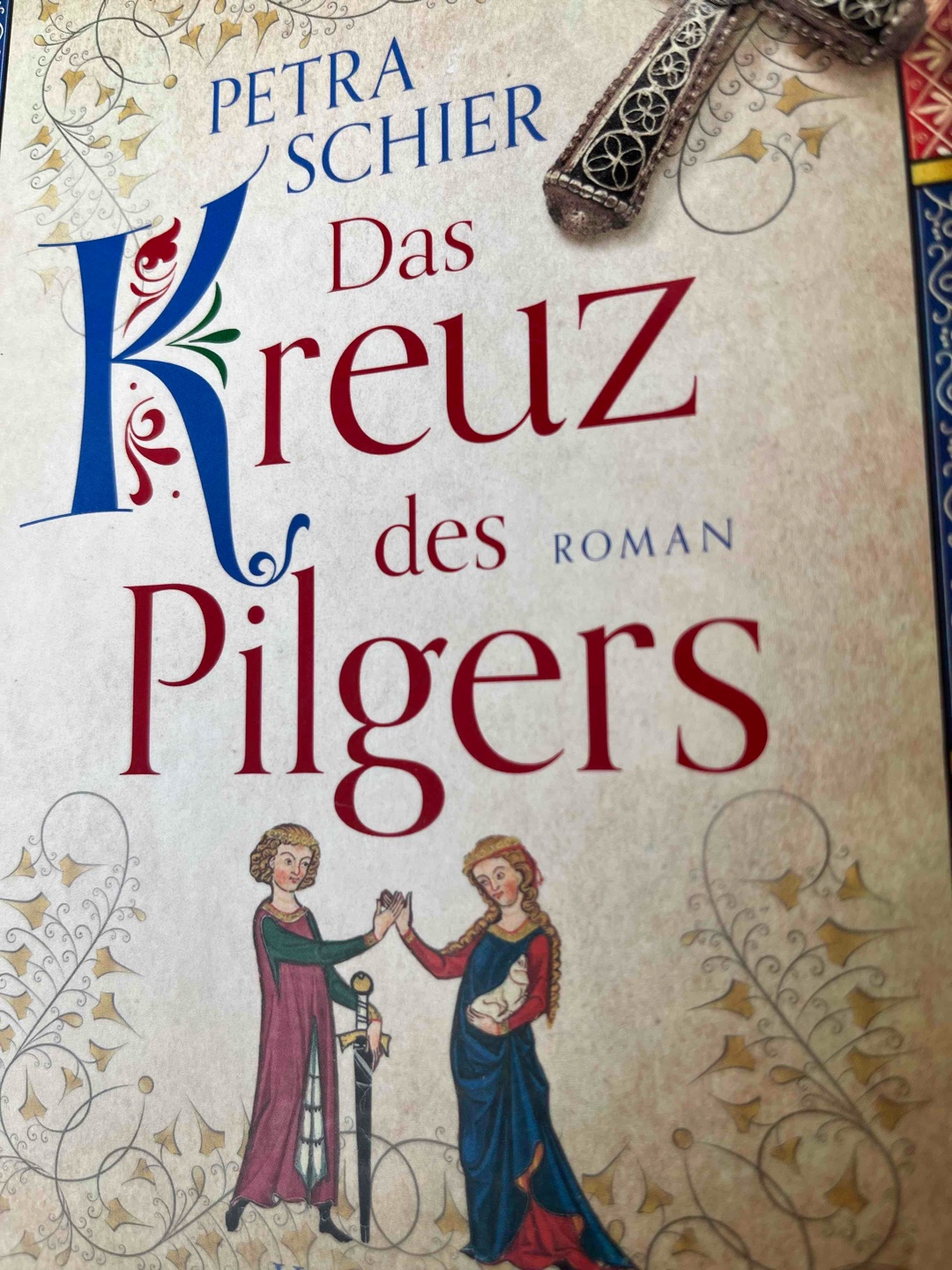 Teil 1 der Pilger Triologie. Flüssig zu lesende Familiengeschichte aus dem 14. Jahrhundert. Gute Unterhaltung, aber leider wenig historische Hintergrundgeschichte