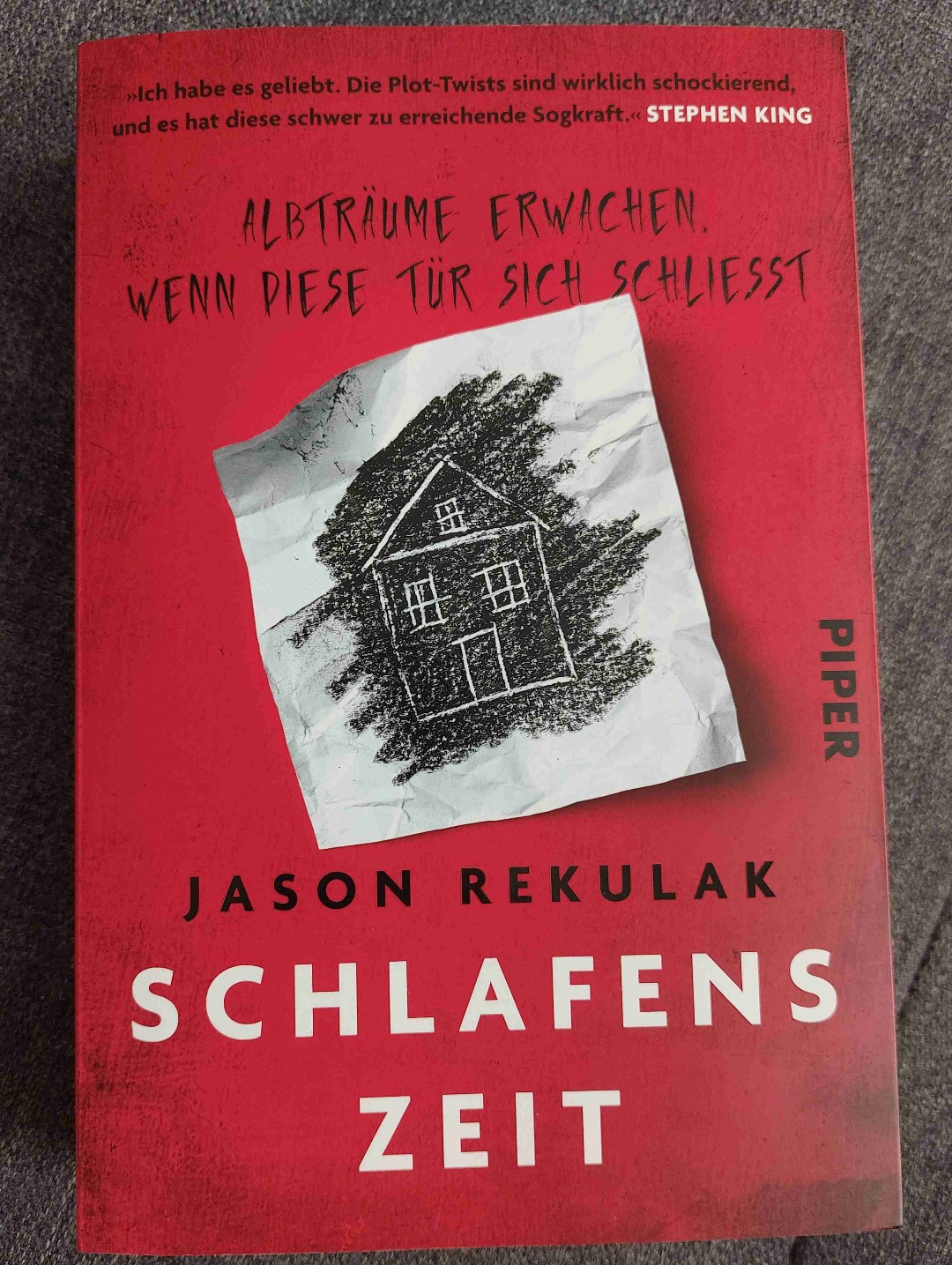 Genialer Thriller mit sehr viel Spannung und unerwarteter Wendung......