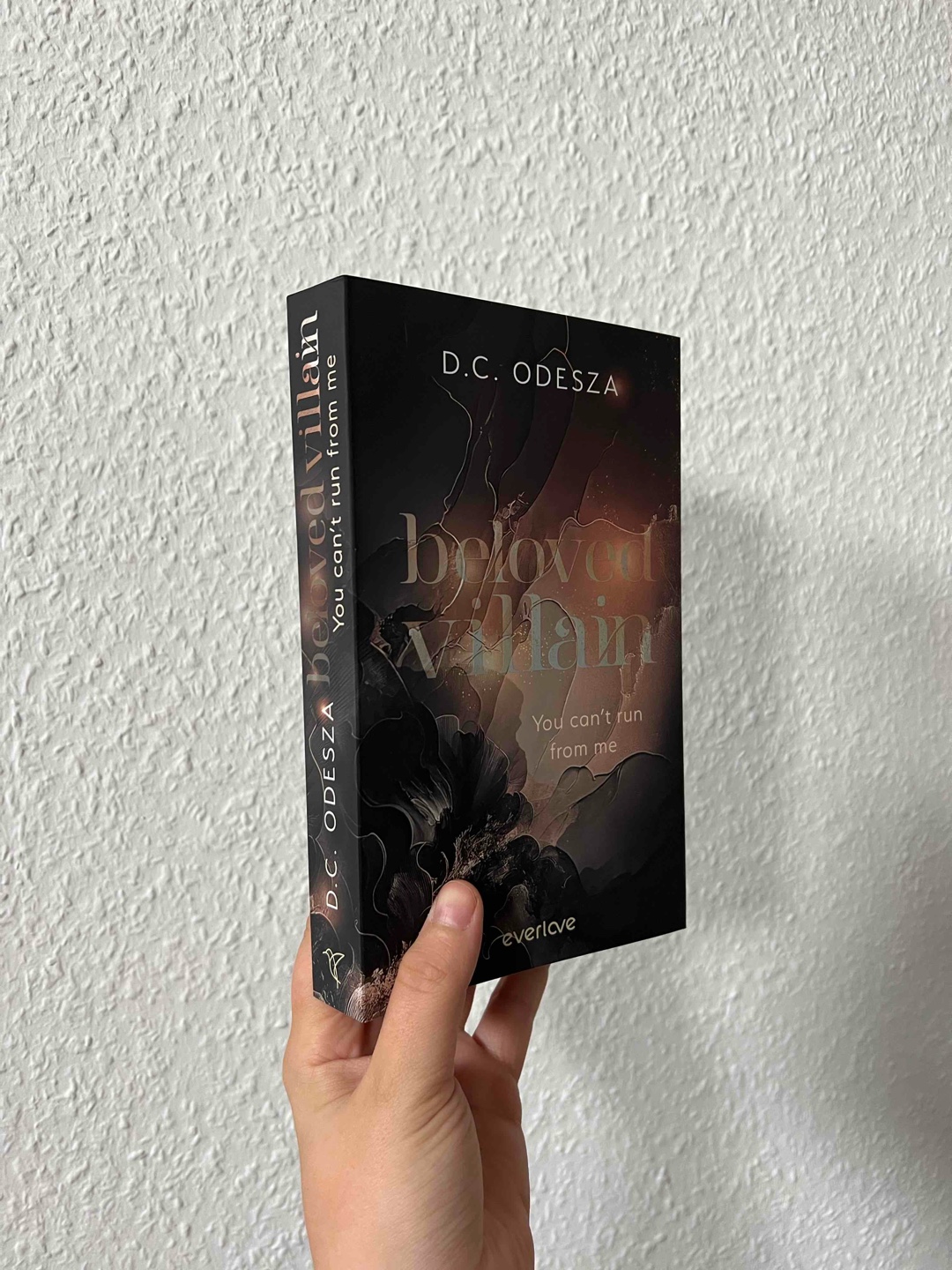 „Ich sehe dich. Ich spüre dich. Ich bin ein Teil deiner Seele. Egal, wo du bist, meine Rose. Ich weiß es als erster.“ 🌹🖤