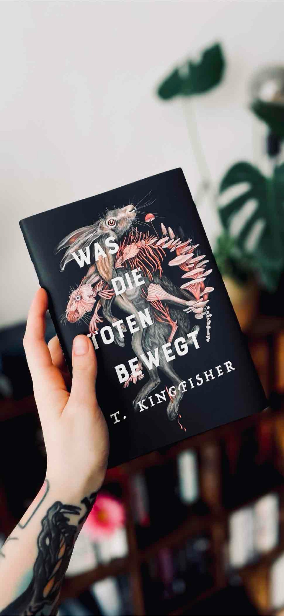 Egal was ich vom Buch erwartet habe – das war es nicht. Denn Tote laufen nicht herum.