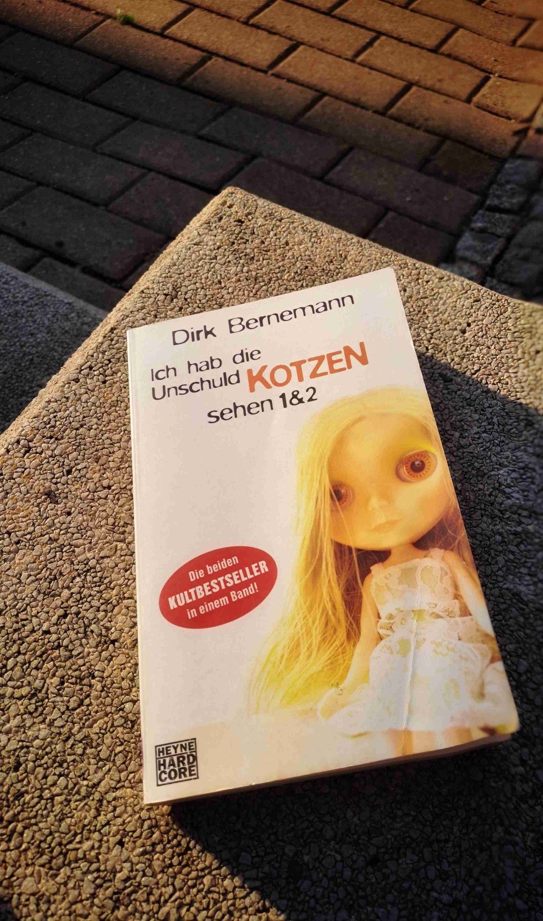 Sechs Fuß tief