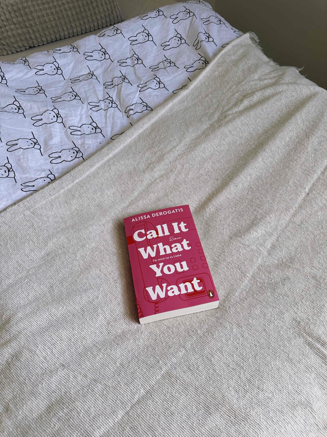 Dieses Buch hat mein Herz ein klein bisschen zerstört.. 🤏🏻😭🖤