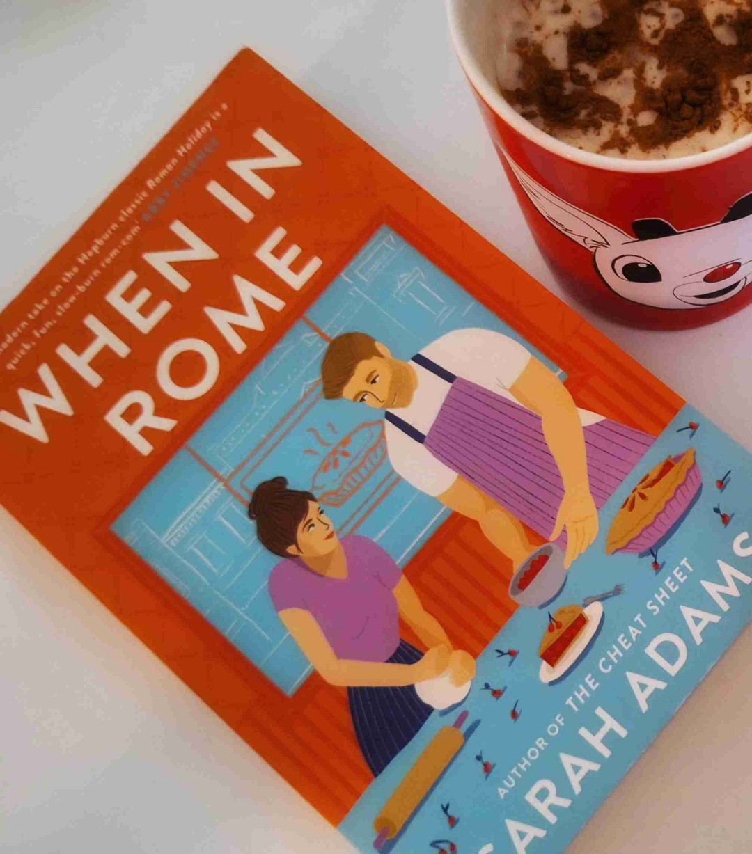 Von der ersten bis zur letzten Seite eine wunderschöne Geschichte. Perfekt für gemütliche Lesestunden. Kleinstadtsetting und liebenswerte Charaktere machen "When in Rome" zu einem Jahreshighlight 🧡
