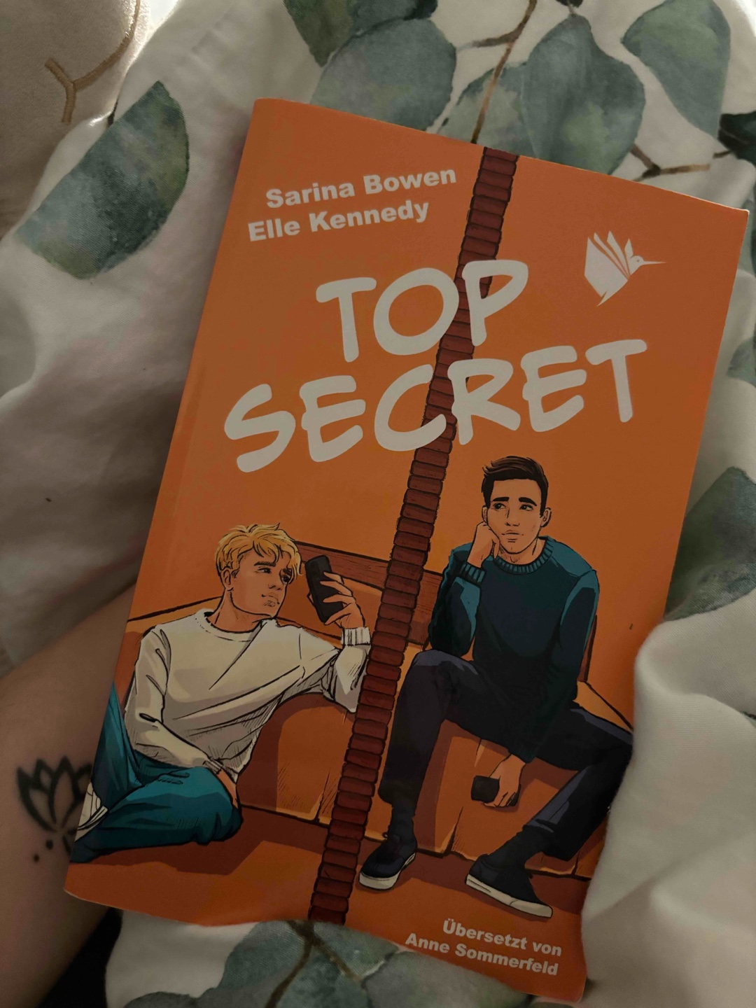 Hat mir sehr gut gefallen, liebe solche stories mit zwei Männern!😍👨🏼🤝👨🏽
