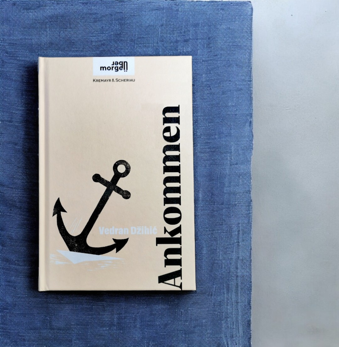 Vedran Džihićs Buch ist ein Weckruf. Es zwingt uns, über unsere eigene Rolle in der Flüchtlingsdebatte nachzudenken - und was "Ankommen" wirklich heißt.