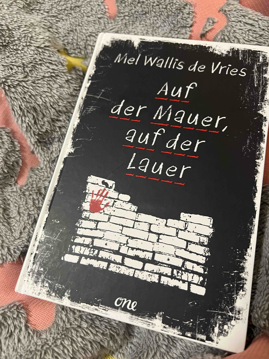 Wie immer schön kurzweilig aber spannend. Nur das Ende war für mich aufgrund der Gestaltung nicht ganz eindeutig.