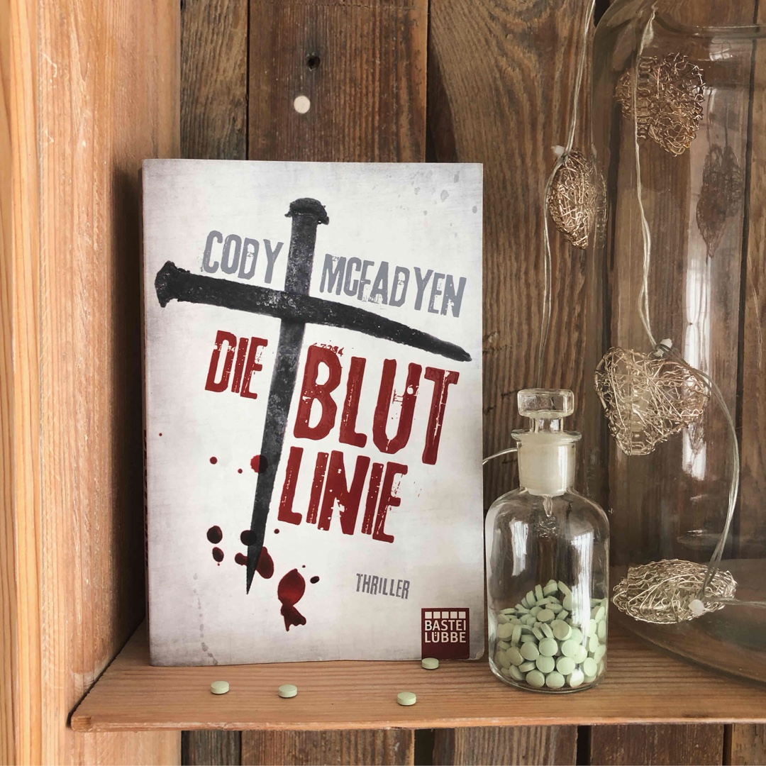 Ein mehr als gelungener Thriller, den ich sehr empfehlen kann. Nun werde ich mich von Band zwei in den Bann ziehen lassen.