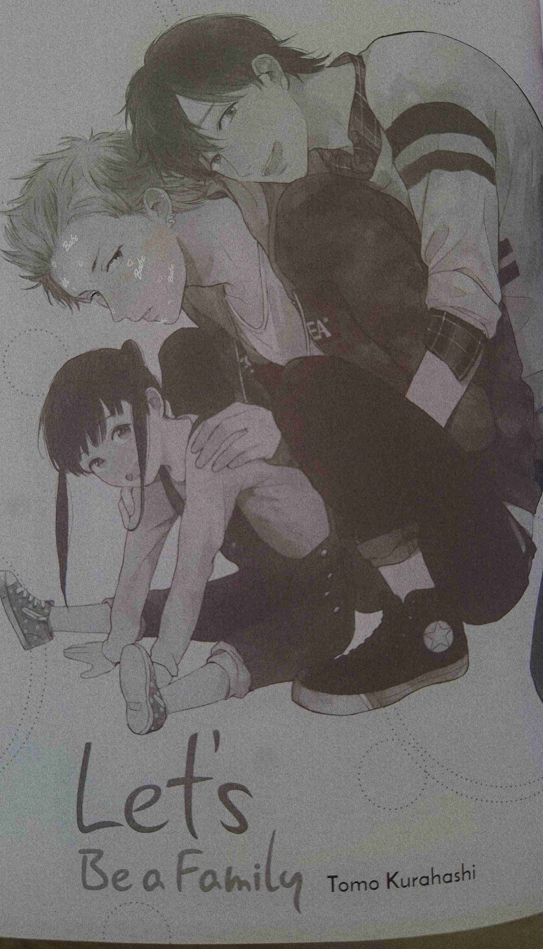 Chiaki und Kazuma sind bereits seit ihrer Oberschulzeit ein Paar. Den nächsten Schritt in ihrer Beziehung, eine gemeinsame Wohnung, lehnt Kazuma entschieden ab. Aber als die kleine Ayu, die Tochter ihrer Kindheitsfreundin Tomoe, wegen Tomoes Abreise in Kriegsgebiete weit weg von Japan , in die Obhut der beiden gegeben wird, wendet sich das Blatt. Die zwei Männer umsorgen hingebungsvoll das kleine Mädchen und schlüpfen in die Elternrolle mit allen Höhen und Tiefen. Auch ihre Beziehung ändert sich nach und nach...