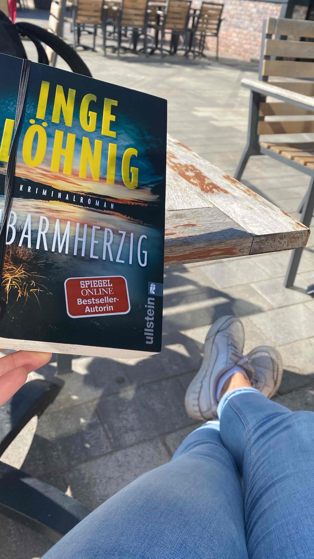 Schwerer Einstieg, danach ganz gut.