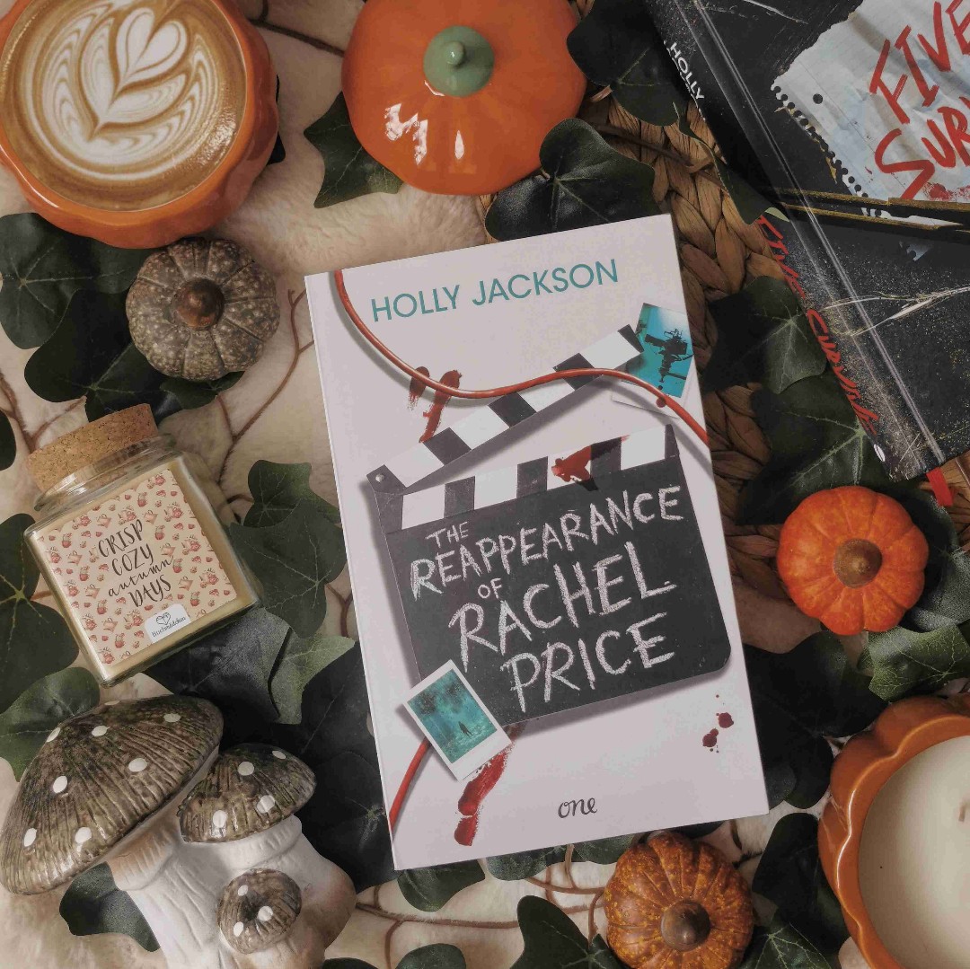 "The Reappearance of Rachel Price" konnte mich mal wieder komplett fesseln und überzeugen. Eine sehr gelungene und spannende Geschichte die ich euch nur ans Herz legen kann 🤎