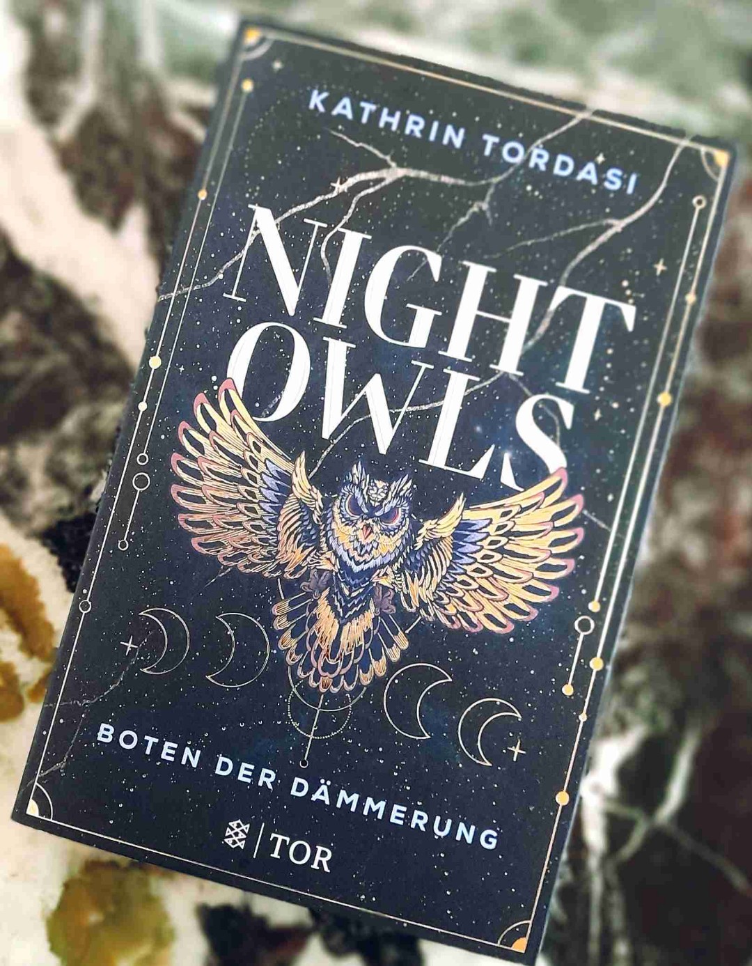 Eine drohende Apokalypse, zwei Nachtboten, eine Seherin und ein fanatischer Orden...