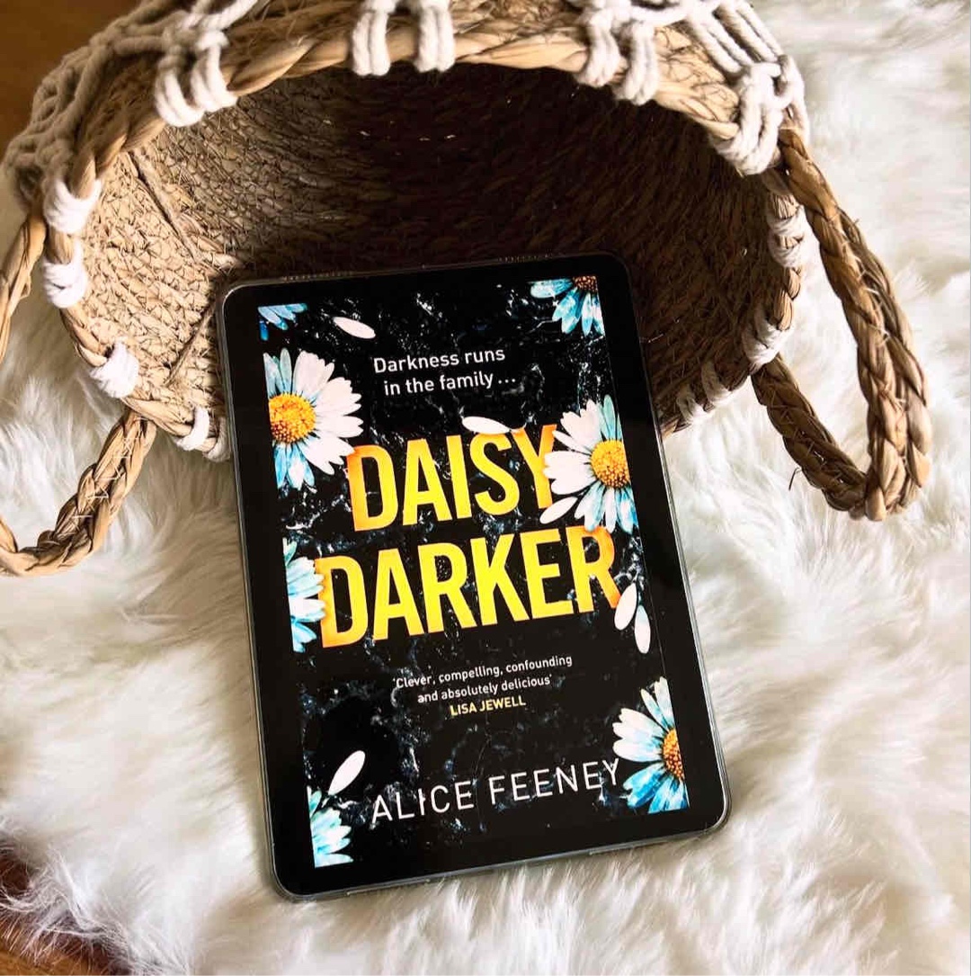 Mysterious, bizarre family killings full of unexpected twists 🌼🌊🏰🩸⚰️🪦