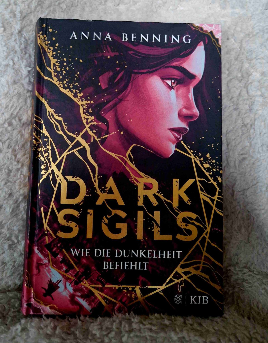 Lesenswertes Jugendbuch, auch wenn es etwas langatmig ist.