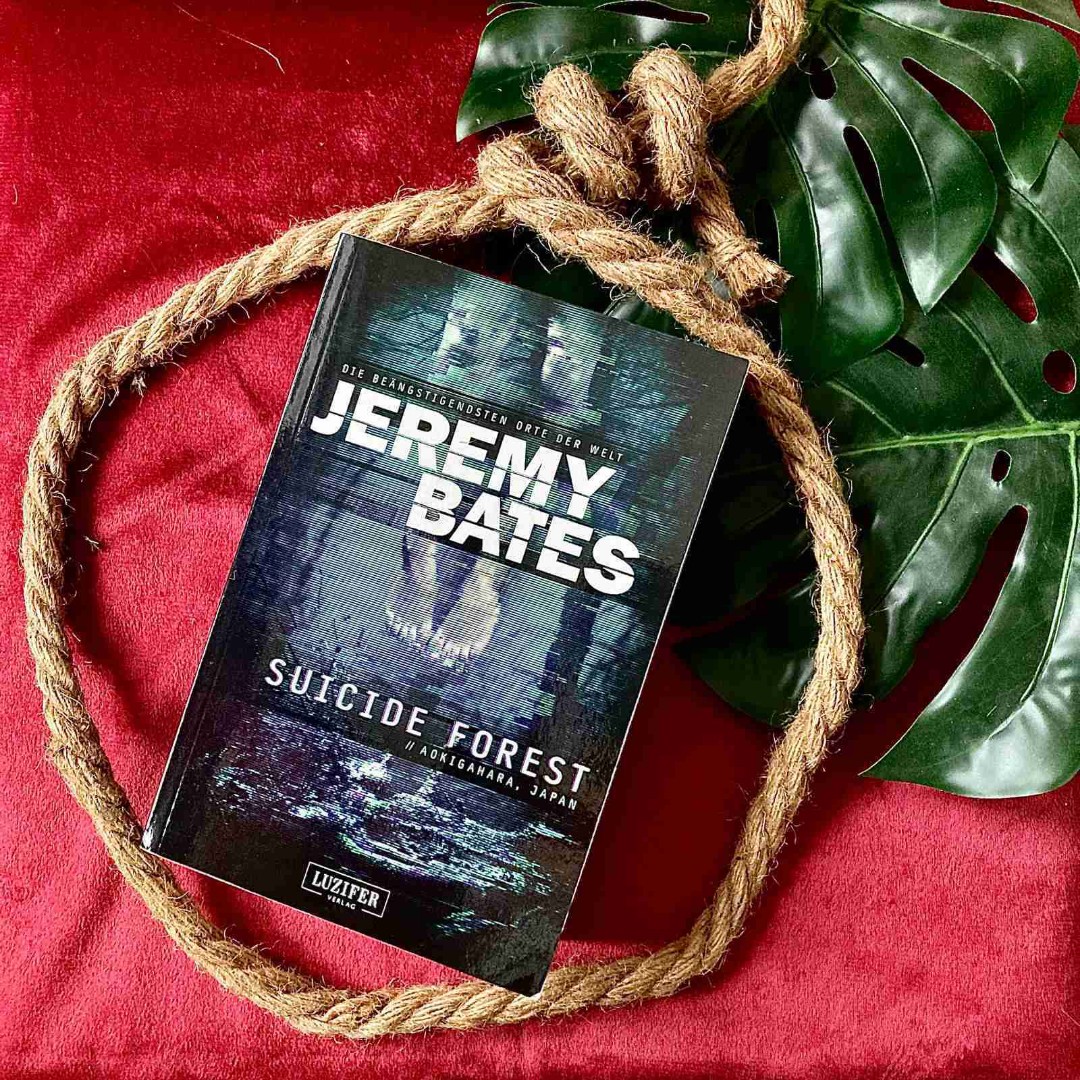 Zum Ende etwas abgedreht, aber alles in allem gutes Buch mit spooky Stimmung!
